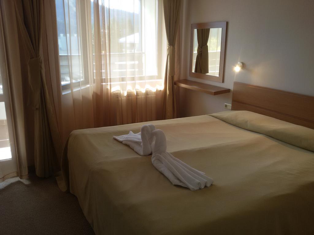 Snezhanka Apartments Tmf Pamporovo Ngoại thất bức ảnh